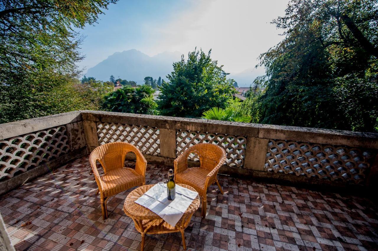 Villa Confalonieri Mandello del Lario Rom bilde