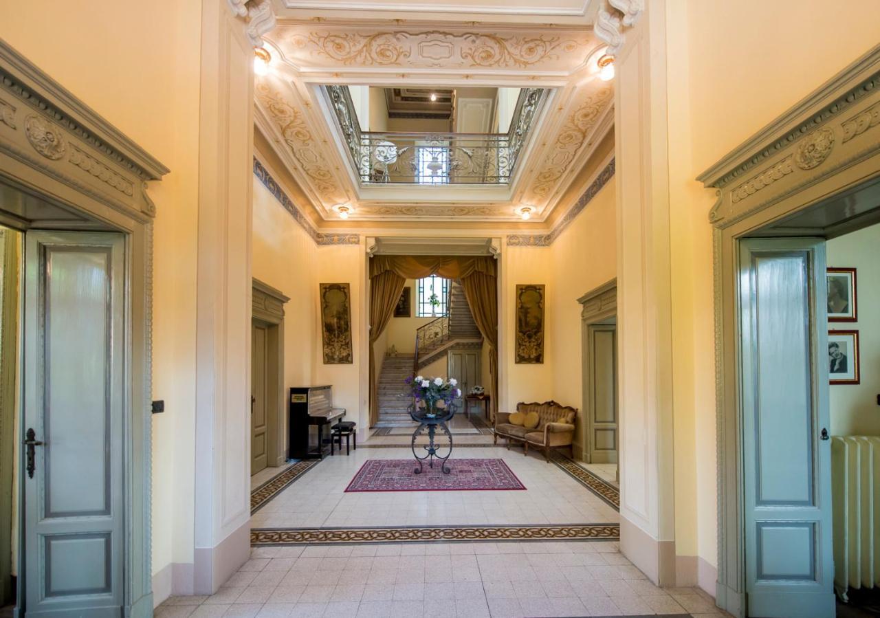 Villa Confalonieri Mandello del Lario Rom bilde